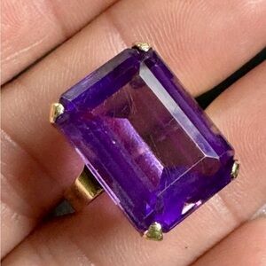 HUGE 14k Yellow Gold Emerald Cut Amethyst Cocktail Size 5.5 VINTAGE SIZABLE